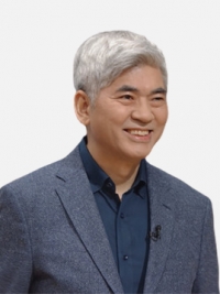 이진우 석좌교수